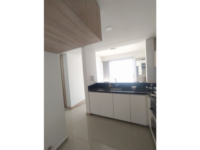 Apartamento de 3 alcobas en venta en Quintas De Don Simon, Cali, 92 m² · foto 2 de 22