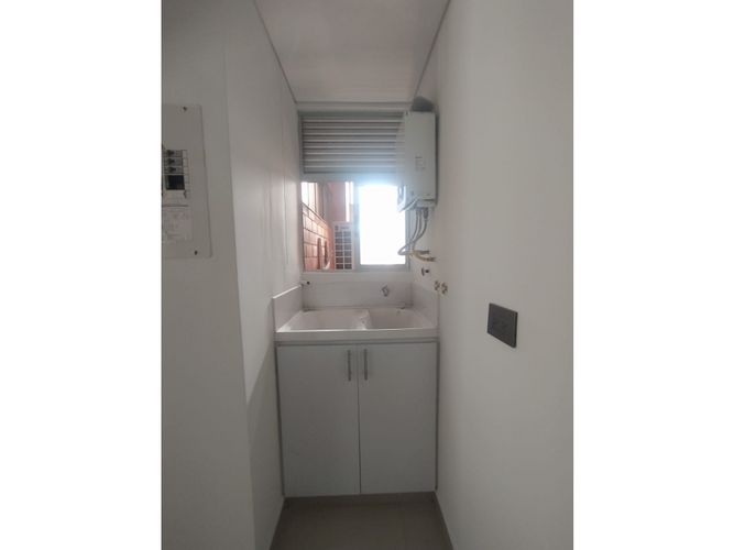 Apartamento de 3 alcobas en venta en Quintas De Don Simon, Cali, 92 m² · foto 4 de 22
