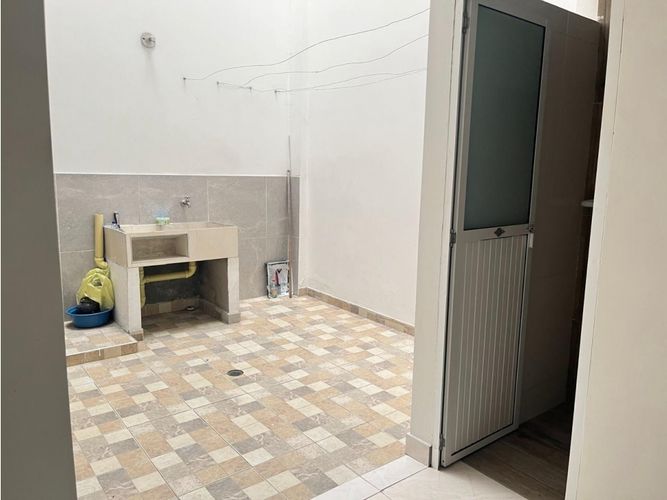 Casa de 8 alcobas en venta en Valle Del Lili, Cali, 330 m² · foto 5 de 20