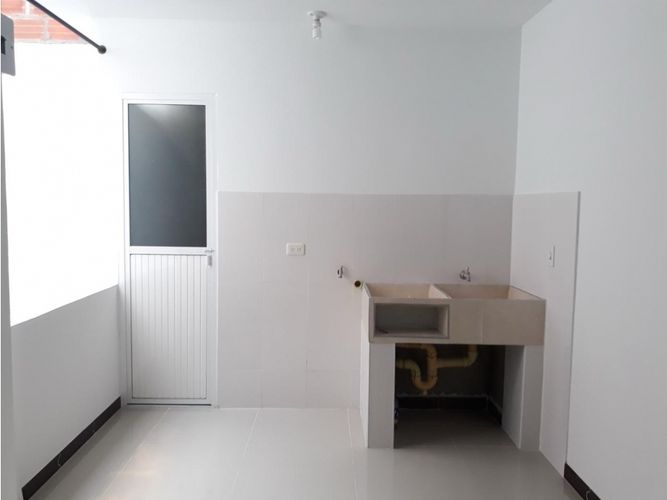 Casa de 8 alcobas en venta en Valle Del Lili, Cali, 330 m² · foto 10 de 20