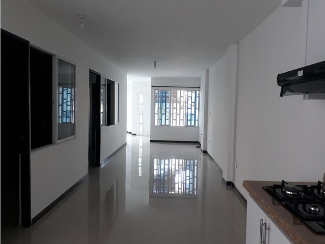 Casa de 8 alcobas en venta en Valle Del Lili, Cali, 330 m² · foto 11 de 20