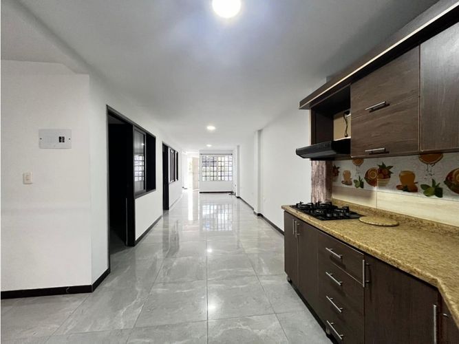 Casa de 8 alcobas en venta en Valle Del Lili, Cali, 330 m² · foto 12 de 20