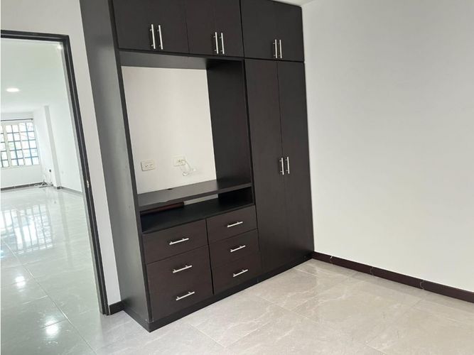 Casa de 8 alcobas en venta en Valle Del Lili, Cali, 330 m² · foto 14 de 20