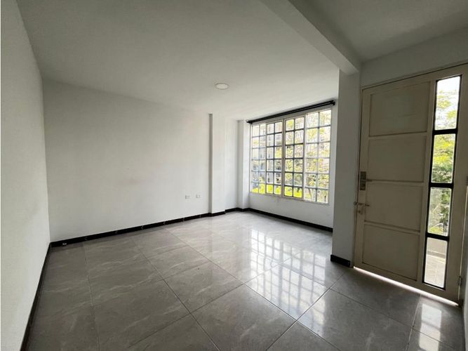 Casa de 8 alcobas en venta en Valle Del Lili, Cali, 330 m² · foto 18 de 20
