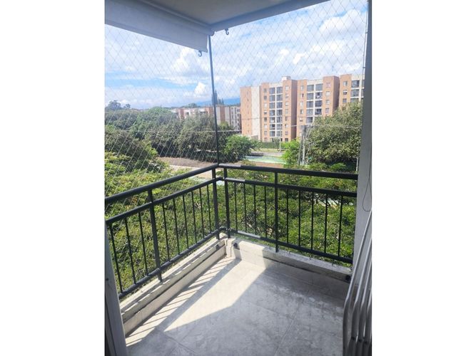 Apartamento de 3 alcobas en venta en Bochalema, Cali, 66 m² · foto 4 de 17
