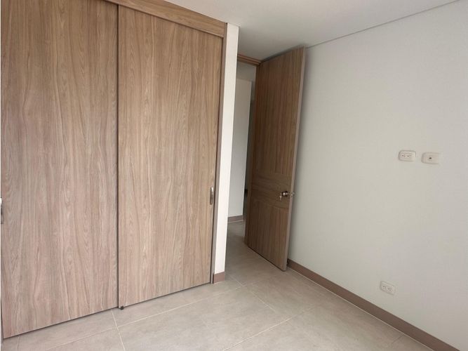 Apartamento en venta en La Flora, Cali · foto 12 de 23