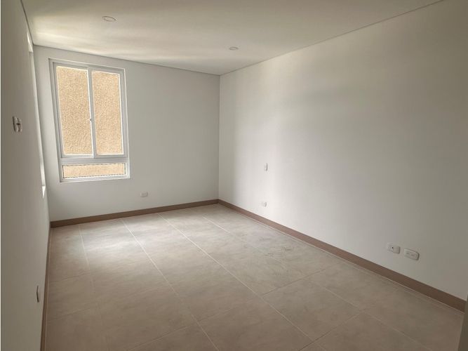 Apartamento en venta en La Flora, Cali · foto 17 de 23