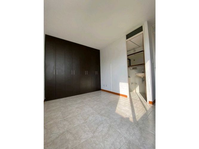 Apartamento de 3 alcobas en venta en Lili, Cali, 64 m² · foto 9 de 11
