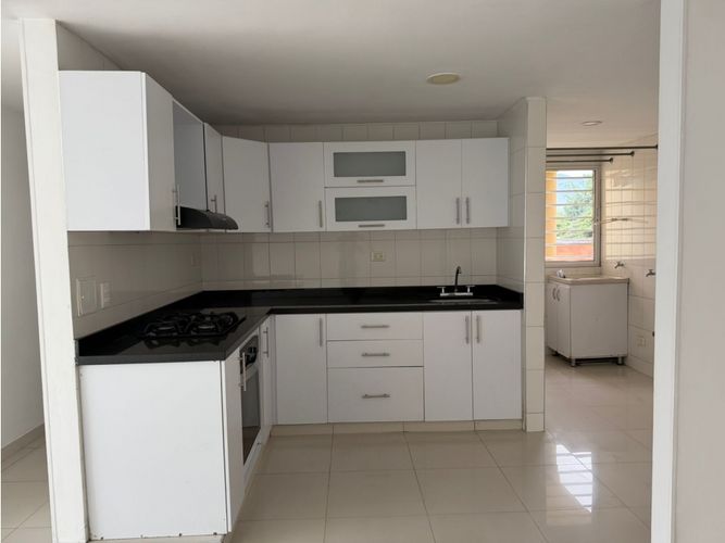 Apartamento de 3 alcobas en venta en Los Guaduales, Cali, 75 m² · foto 3 de 17