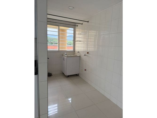 Apartamento de 3 alcobas en venta en Los Guaduales, Cali, 75 m² · foto 5 de 17