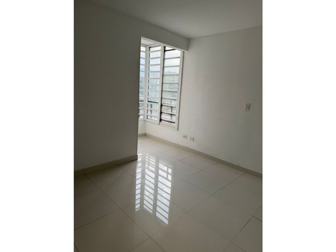 Apartamento de 3 alcobas en venta en Los Guaduales, Cali, 75 m² · foto 6 de 17