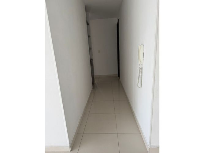 Apartamento de 3 alcobas en venta en Los Guaduales, Cali, 75 m² · foto 7 de 17