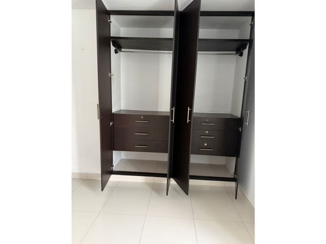 Apartamento de 3 alcobas en venta en Los Guaduales, Cali, 75 m² · foto 12 de 17