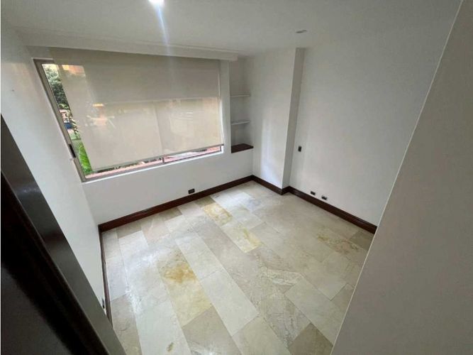 Apartamento de 4 alcobas en arriendo en Lorena, Medellín, 115 m² · foto 10 de 21