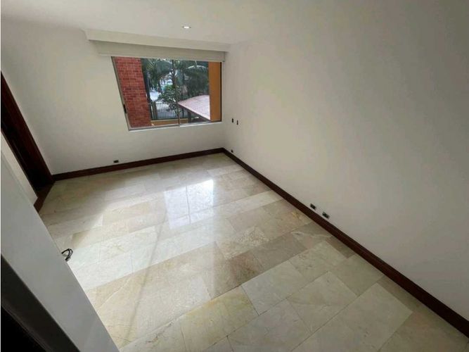 Apartamento de 4 alcobas en arriendo en Lorena, Medellín, 115 m² · foto 12 de 21