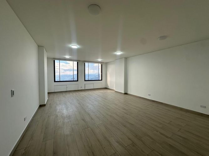 Oficina en venta en El Centro, Manizales, 40 m² · foto 2 de 11