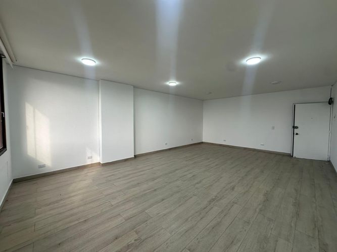 Oficina en venta en El Centro, Manizales, 40 m² · foto 3 de 11