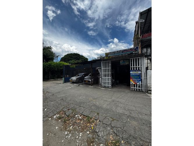 Casa de 2 alcobas en venta en El Guabal, Cali, 194 m² · foto 2 de 10