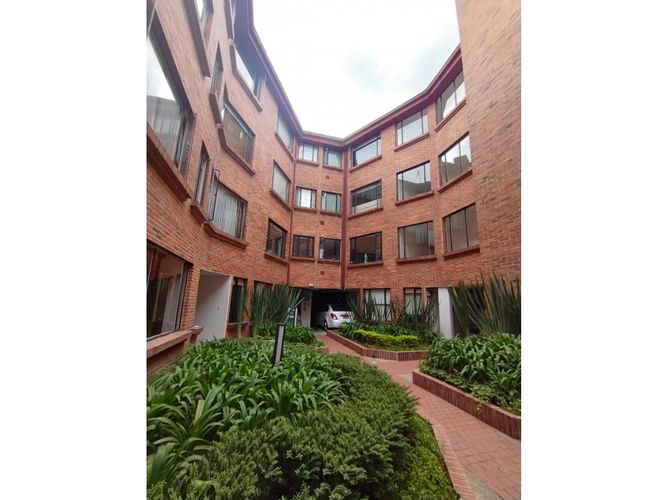 Apartamento en venta en Chico Norte, Bogotá · foto 2 de 24