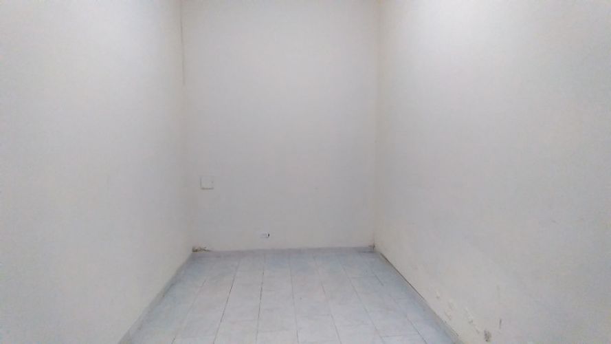 Bodega en arriendo en San Nicolas, Cali, 11 m² · foto 6 de 10