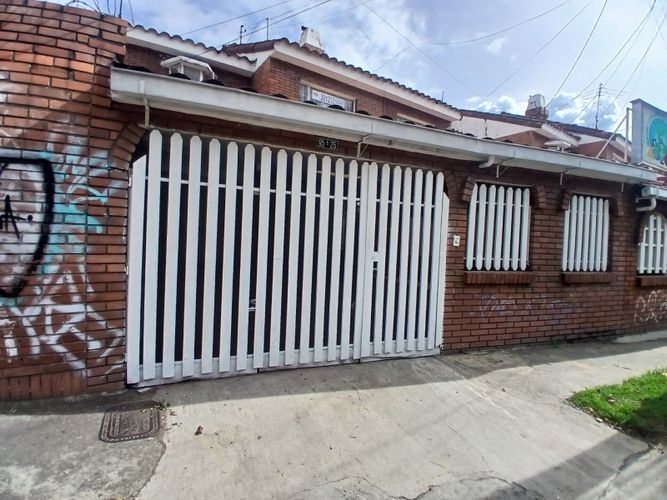 Casa de 5 alcobas en venta en La Campiña, Bogotá, 71 m² · foto 2 de 24