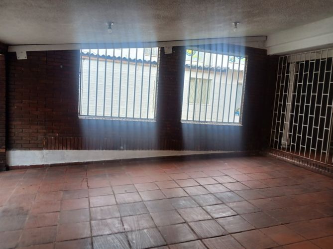 Casa de 5 alcobas en venta en La Campiña, Bogotá, 71 m² · foto 7 de 24