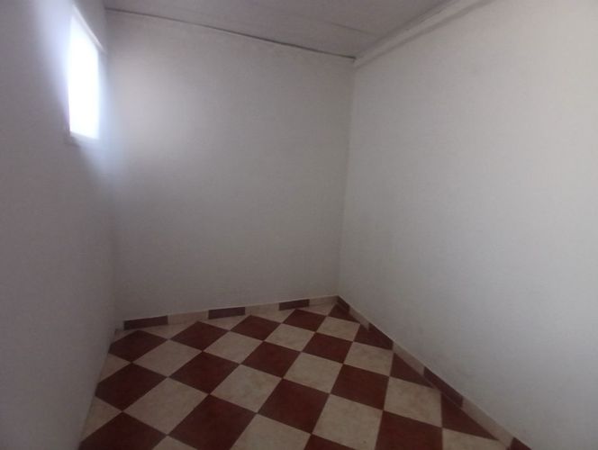 Casa de 5 alcobas en venta en La Campiña, Bogotá, 71 m² · foto 9 de 24