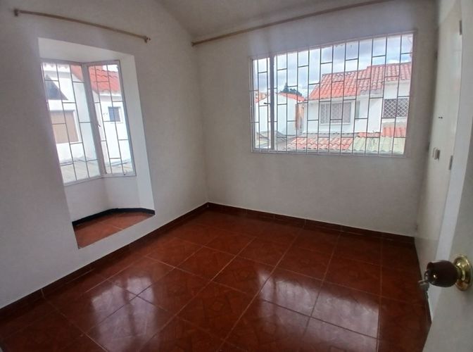 Casa de 5 alcobas en venta en La Campiña, Bogotá, 71 m² · foto 14 de 24