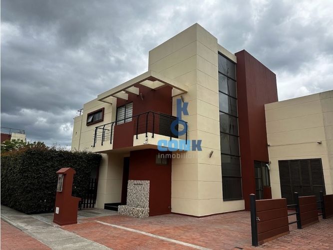 Casa de 3 alcobas en venta en Portales De Chia, Chía, 276 m² · foto 2 de 24