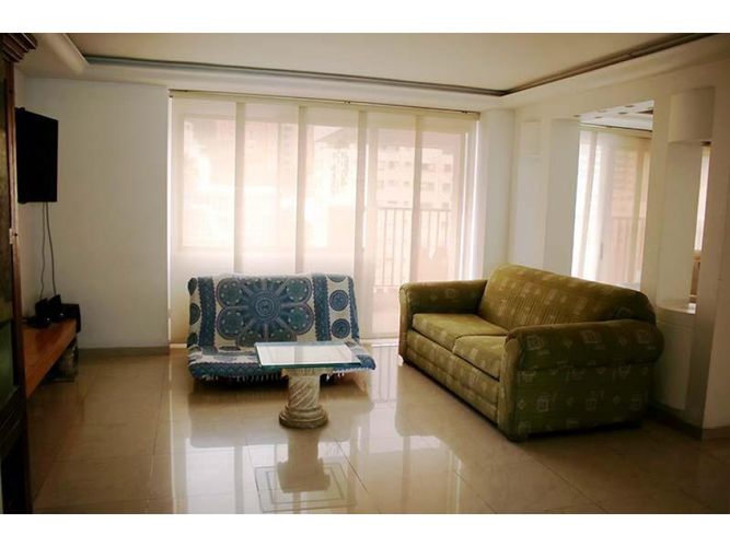 Apartamento de 4 alcobas en venta en Centenario, Cali, 240 m² · foto 2 de 24