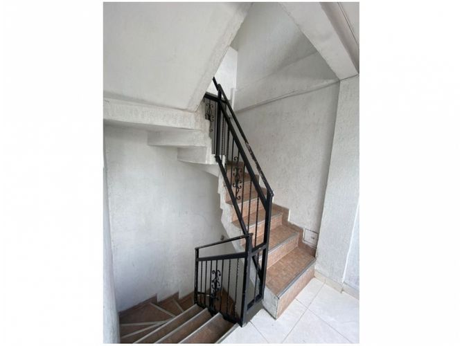 Casa de 8 alcobas en venta en Cristobal Colon, Cali, 525 m² · foto 2 de 5