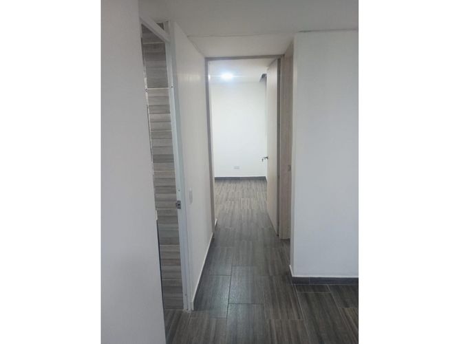 Apartamento de 2 alcobas en venta en Brisas Del Limonar, Cali, 55 m² · foto 8 de 15
