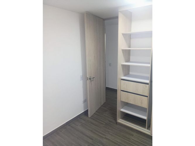 Apartamento de 2 alcobas en venta en Brisas Del Limonar, Cali, 55 m² · foto 9 de 15