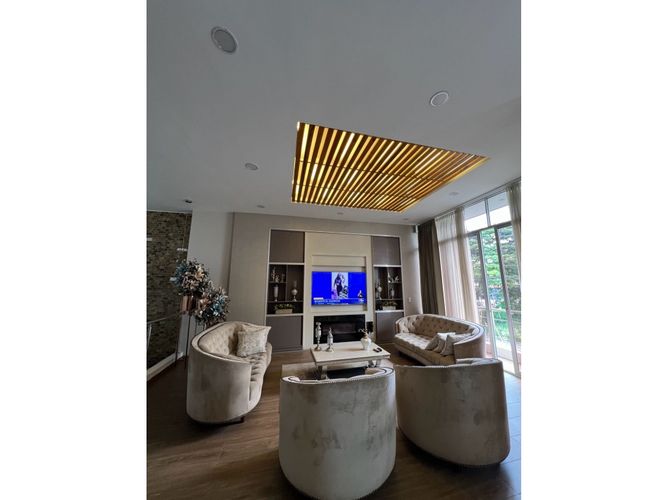 Casa de 5 alcobas en venta en San Joaquin, Cali, 420 m² · foto 5 de 12