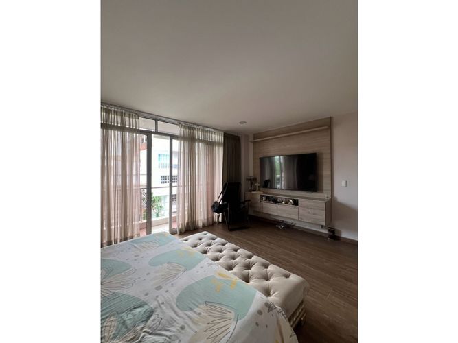 Casa de 5 alcobas en venta en San Joaquin, Cali, 420 m² · foto 7 de 12