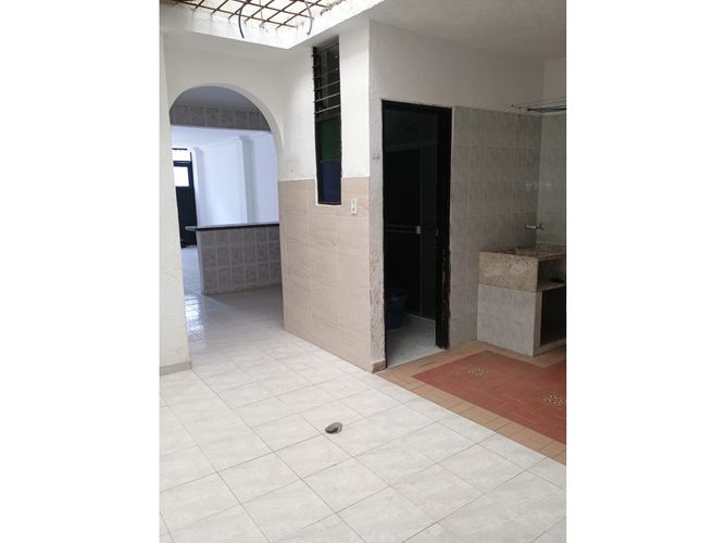 Casa de 7 alcobas en venta en San Carlos, Cali, 320 m² · foto 5 de 24