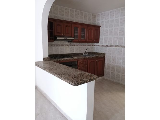 Casa de 7 alcobas en venta en San Carlos, Cali, 320 m² · foto 10 de 24