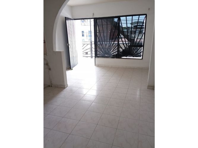 Casa de 7 alcobas en venta en San Carlos, Cali, 320 m² · foto 23 de 24