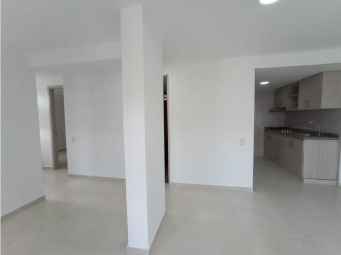 Apartamento de 2 alcobas en venta en Cr. Surcos De Pangola, Jamundí, 55 m² · foto 7 de 19