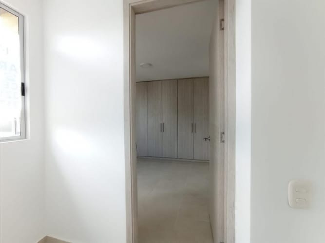 Apartamento de 2 alcobas en venta en Cr. Surcos De Pangola, Jamundí, 55 m² · foto 8 de 19