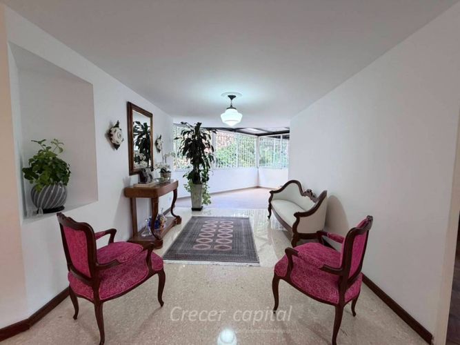 Apartamento en venta en Altos Del Poblado, Medellín · foto 2 de 24