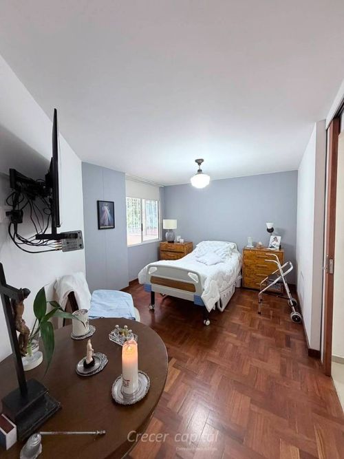 Apartamento en venta en Altos Del Poblado, Medellín · foto 12 de 24