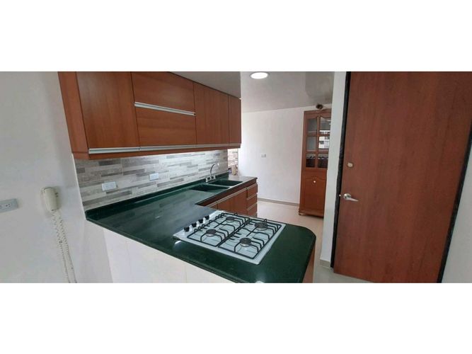 Apartamento de 3 alcobas en venta en San Pedro, Cali, 66 m² · foto 2 de 14