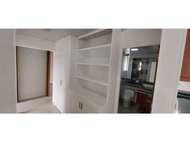 Apartamento de 3 alcobas en venta en San Pedro, Cali, 66 m² · foto 5 de 14