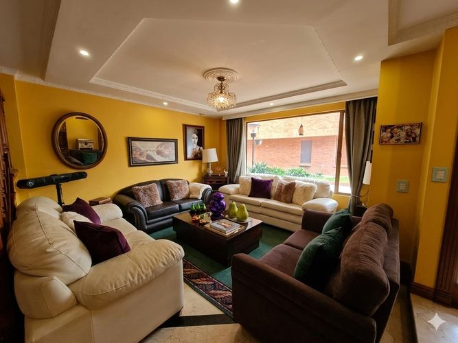 Casa de 4 alcobas en venta en Vereda La Balsa, Chía, 275 m² · foto 2 de 23