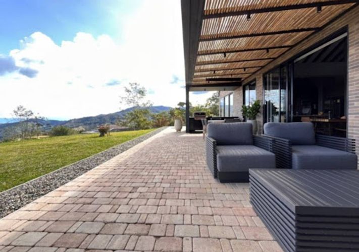 Casa de 5 alcobas en venta en El Retiro, 315 m² · foto 3 de 21