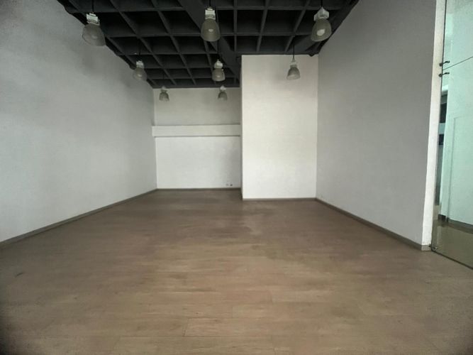 Local en arriendo en El Poblado, Medellín, 100 m² · foto 4 de 4