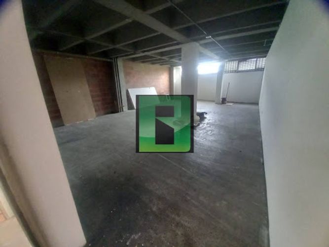 Local en arriendo en Guayaquil, Medellín, 67 m² · foto 2 de 4