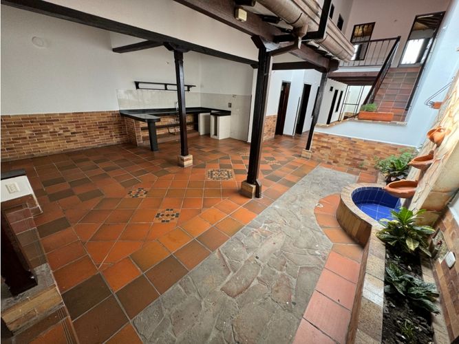 Casa de 4 alcobas en venta en Giron Campestre, Girón, 280 m² · foto 7 de 10