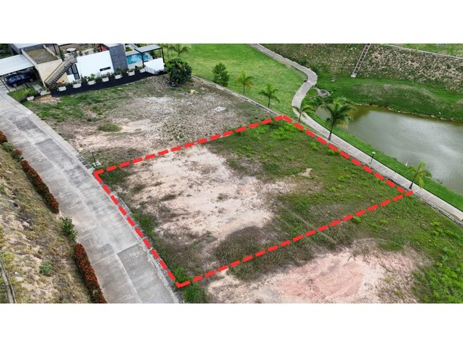 Lote en venta en Ruitoque Bajo, Girón · foto 3 de 9